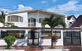 Hermosa y espaciosa casa familiar en Anapoima